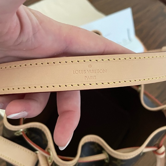 ♥️sold♥️Louis Vuitton Petite Noe Monogram Bucket Bag - Picture 13 of 16
